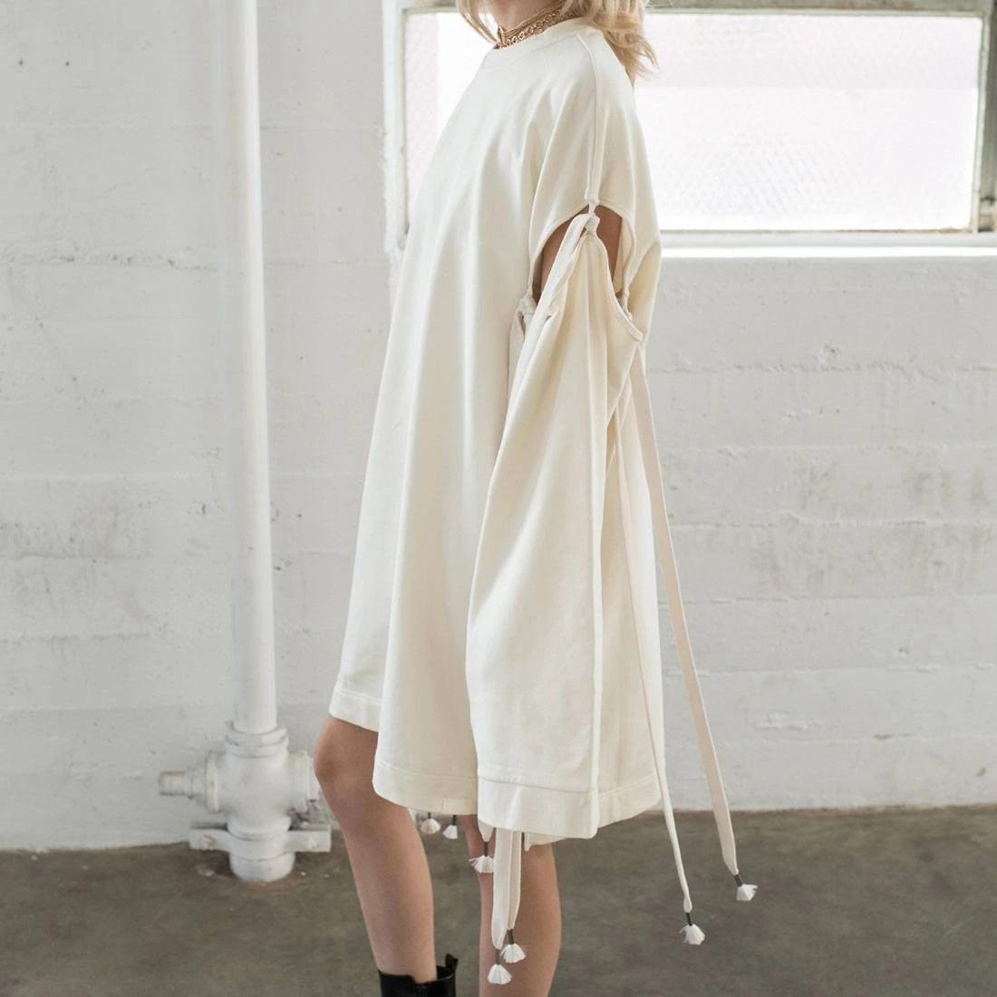 Puma X Fenty By Rihanna Women Staggered Hem Sweater Dress (white / Vanilla Ice) 6 Puma X Fenty By Rihanna Women Staggered Hem Sweater Dress (white / Vanilla Ice) - Image 4