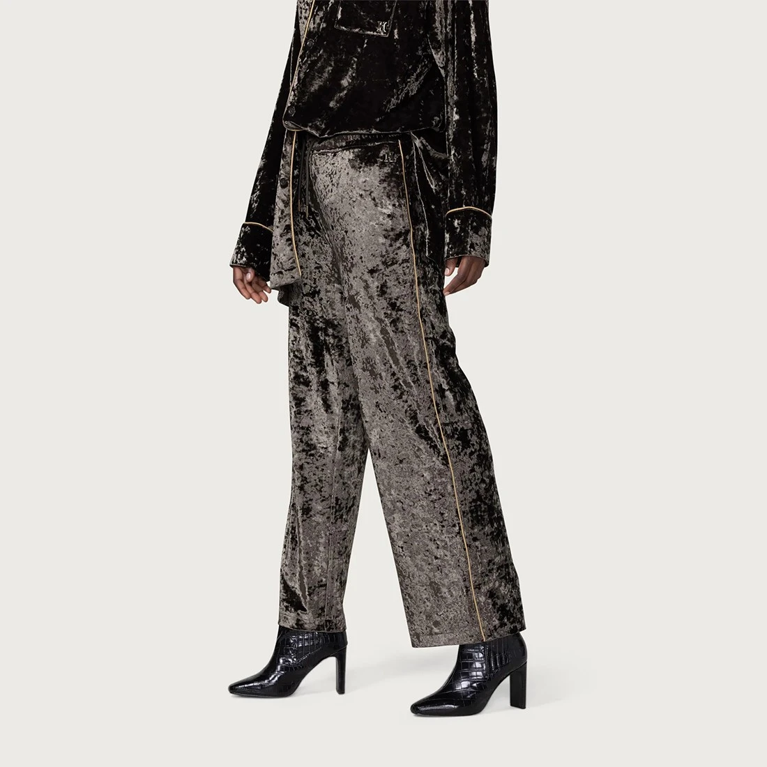 Honor The Gift Women Velvet PJ Pants (olive) 7 Honor The Gift Women Velvet PJ Pants (olive) - Image 5