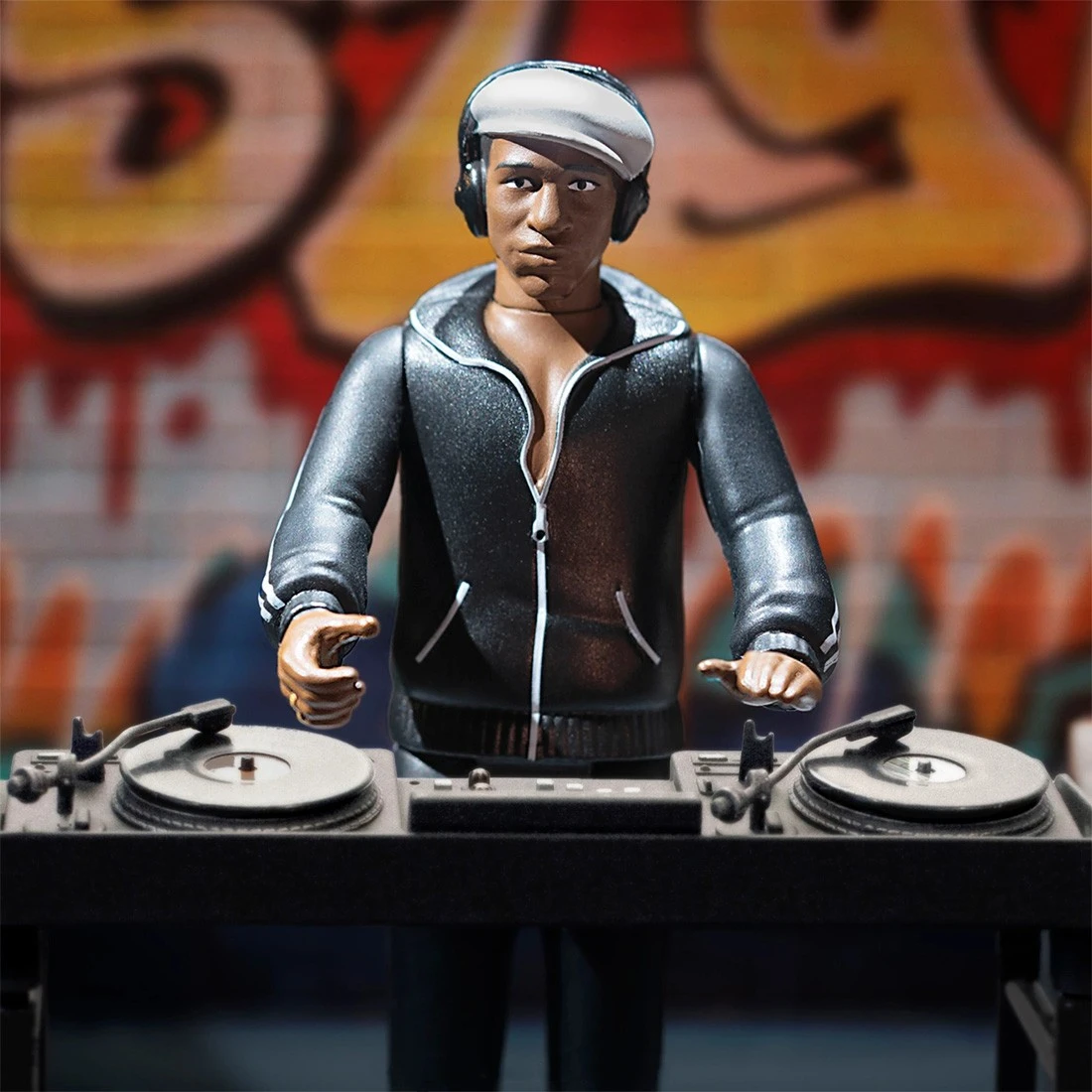 Super7 X Grandmaster Flash Men Crewneck Crate And Toy Kit (red / Multi / Black) 4 Super7 X Grandmaster Flash Men Crewneck Crate And Toy Kit (red / Multi / Black) - Image 2